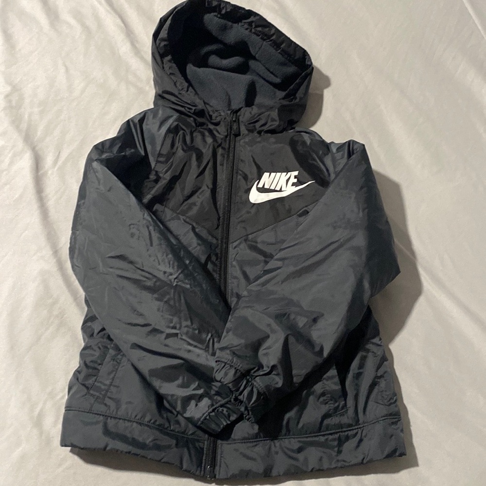 Boy’s Youth Large (7) Nike Jacket